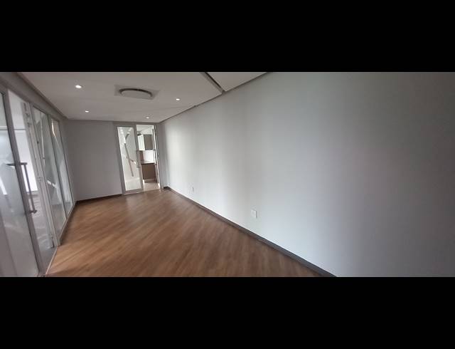 527M² OFFICE TO LET IN BRYANSTON